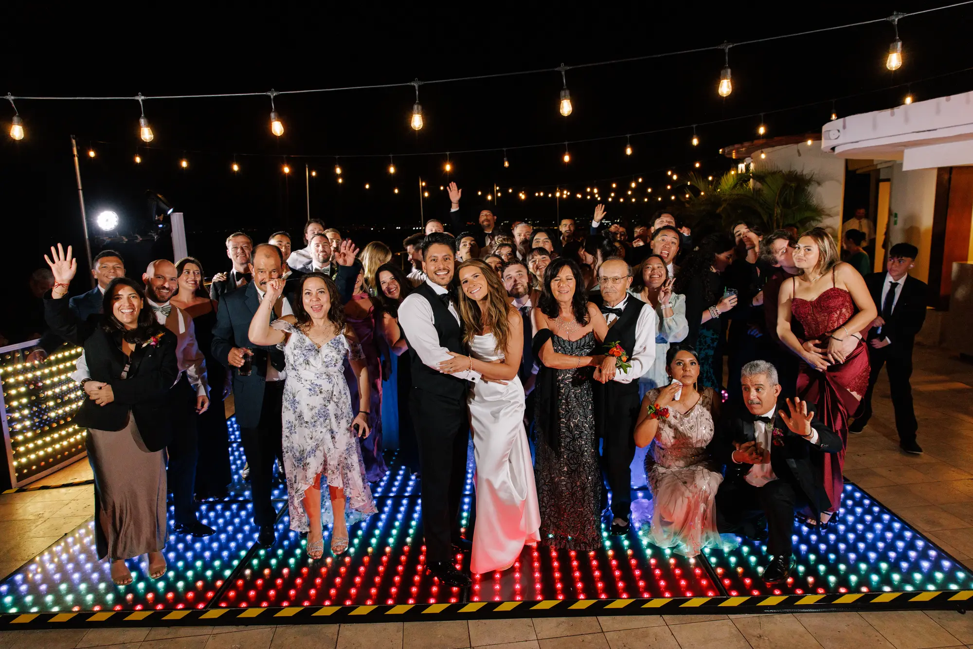 Natalie & Miguel Wedding Photographer in Puerto Vallarta — Photo 57 by Evgenia Kostiaeva